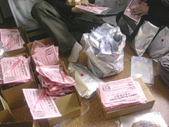 詰めて、詰めて、半分